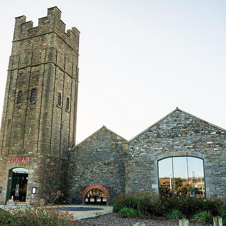 Stunning 2 Bed House Near Coastal Path/Lake/Beach Llanelli Buitenkant foto