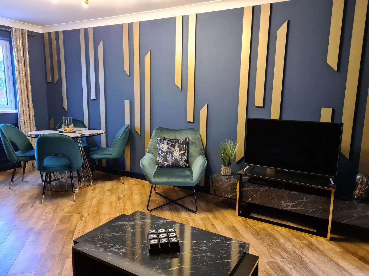 Stunning 2 Bed House Near Coastal Path/Lake/Beach Llanelli Buitenkant foto
