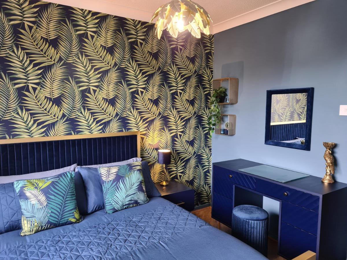 Stunning 2 Bed House Near Coastal Path/Lake/Beach Llanelli Buitenkant foto