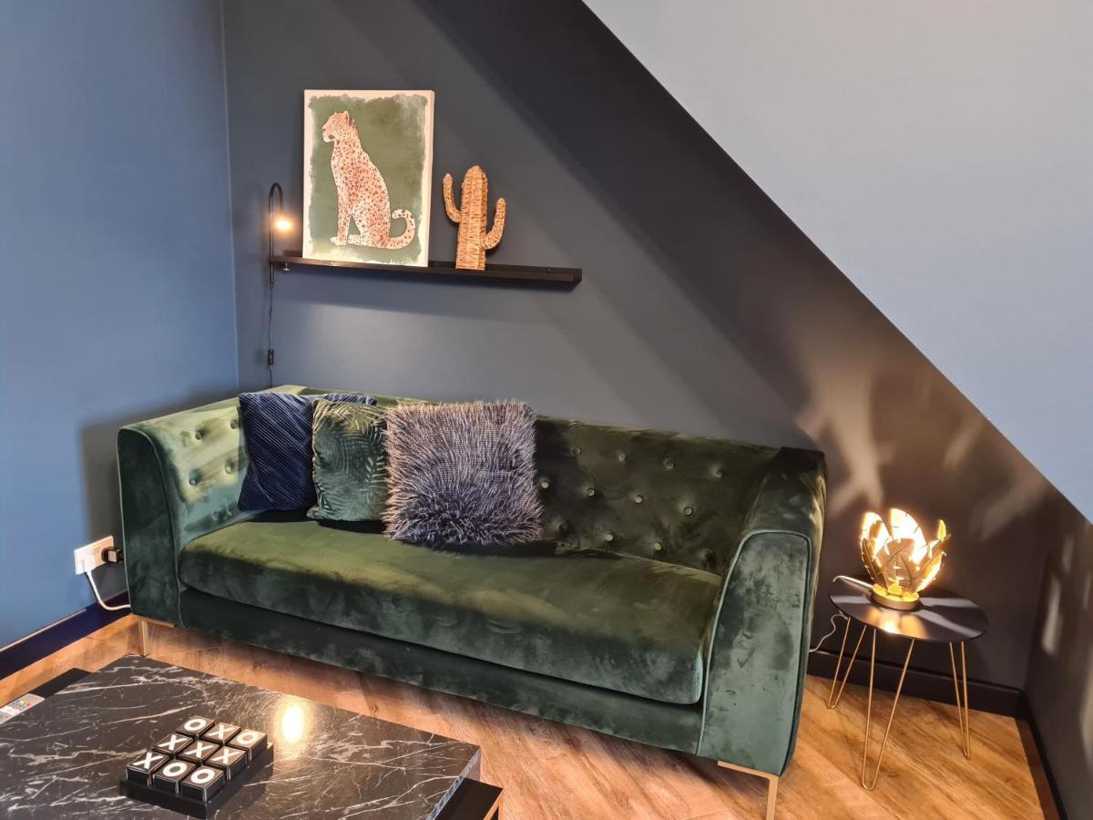 Stunning 2 Bed House Near Coastal Path/Lake/Beach Llanelli Buitenkant foto