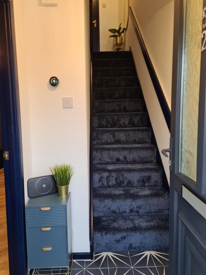 Stunning 2 Bed House Near Coastal Path/Lake/Beach Llanelli Buitenkant foto