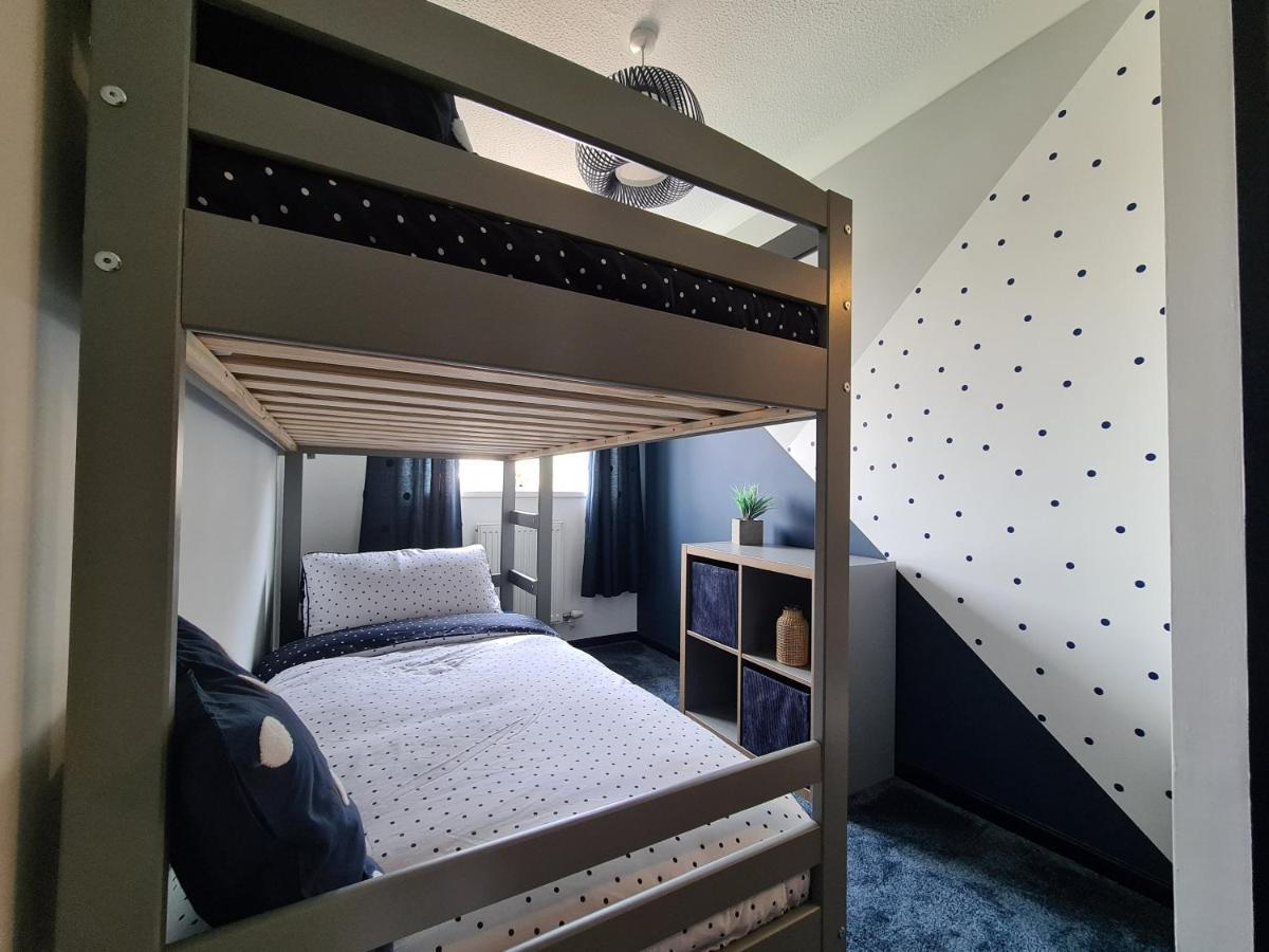 Stunning 2 Bed House Near Coastal Path/Lake/Beach Llanelli Buitenkant foto