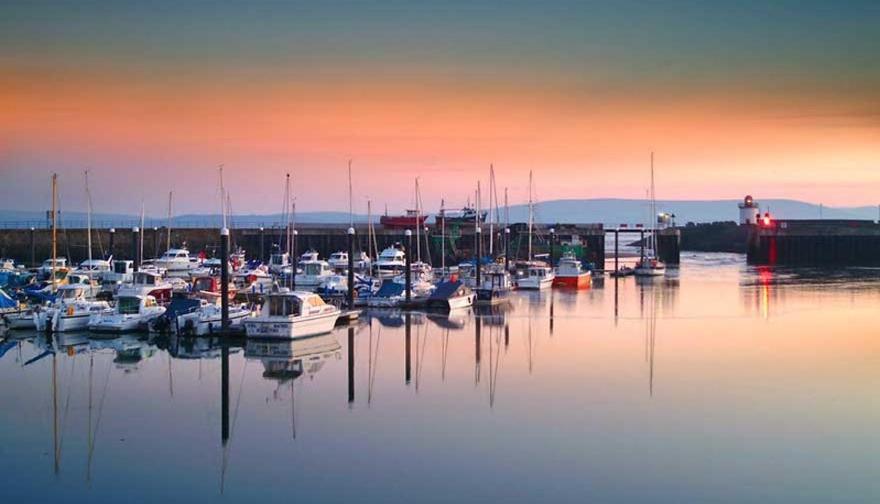 Stunning 2 Bed House Near Coastal Path/Lake/Beach Llanelli Buitenkant foto